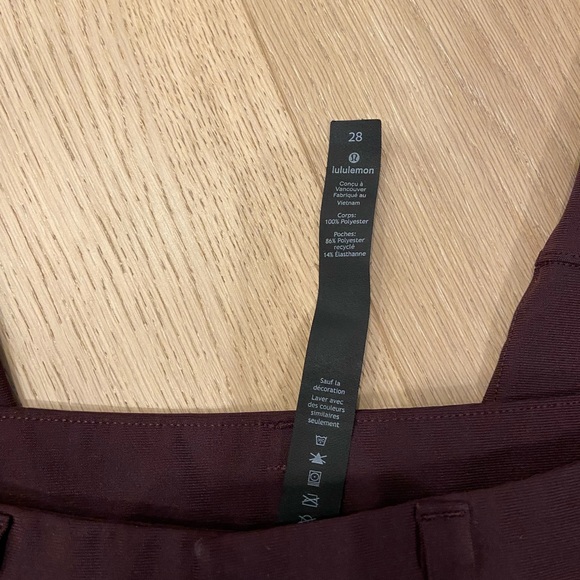 Lululemon Men’s Commission Pants Slim 28 waist Plum color - Picture 2 of 4